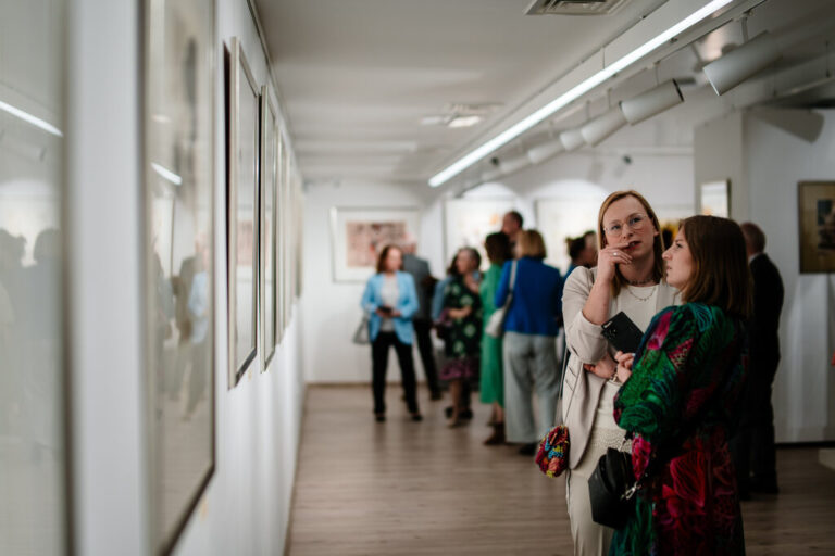 Wernisaż wystawy prac Salvadora Dali w Jaśle